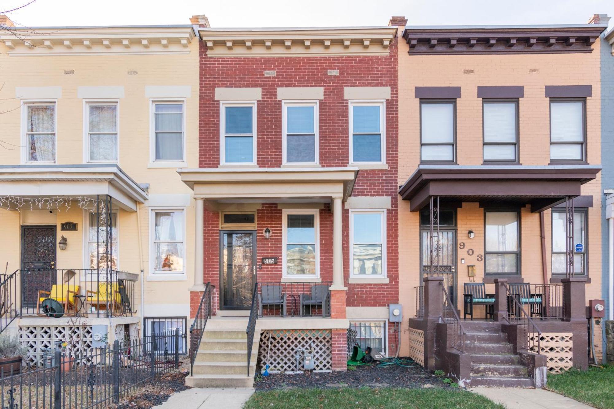 Charming 4 Bedroom House!1 Mile From Capitol Hill! ワシントン エクステリア 写真